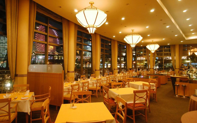 Navios Yokohama