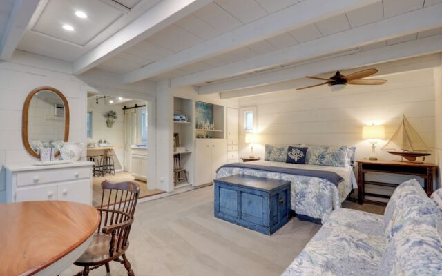 Cozy Nantucket Cottage on Saint Marys River!