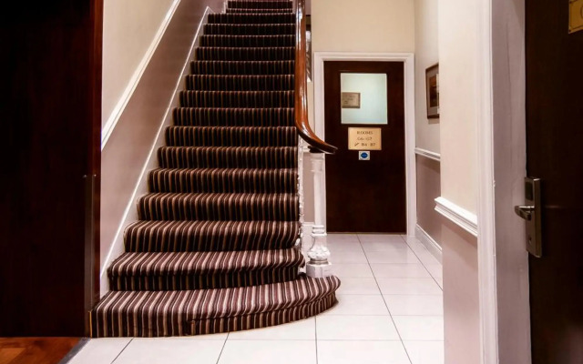 Westbury Hotel