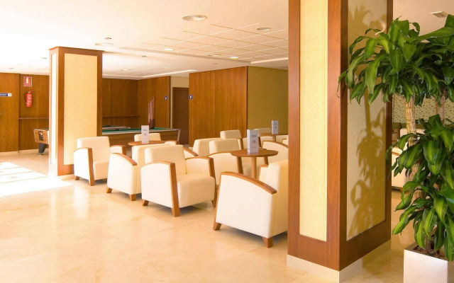 RH Casablanca & Suites Hotel