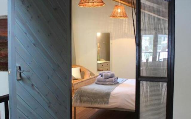 Alston Art Apartments
