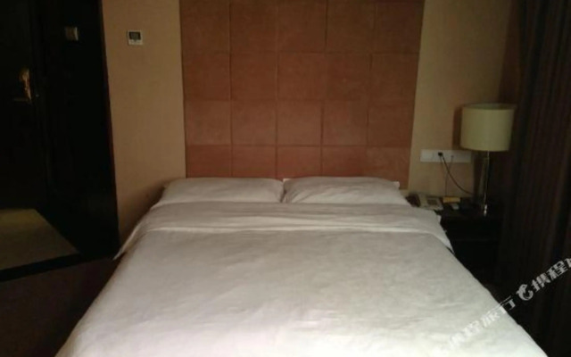 Yufeng Business Hotel