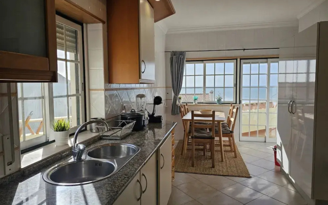 Bela Vista Apartment by Acasadascasas