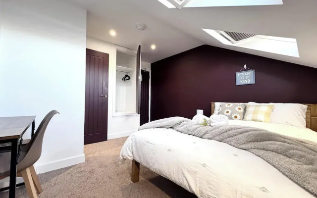 Housesleeps10-5bed- Citystay-parking-tv