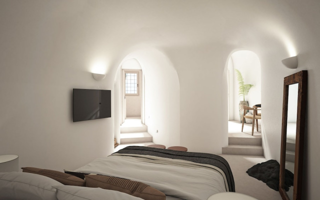 You and Me Suites Oia