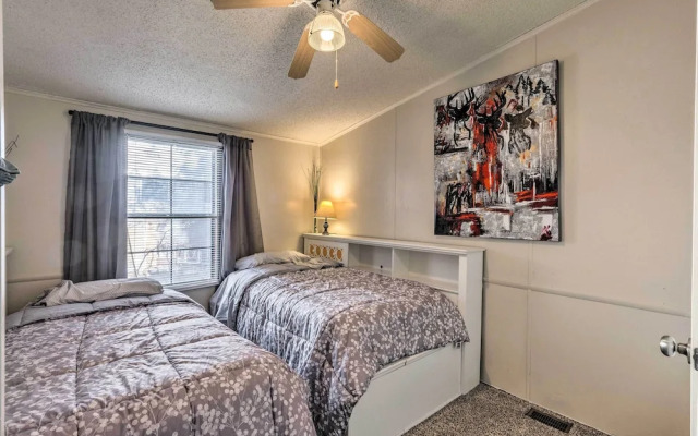 Relaxing Lincoln Forest Retreat w/ Wraparound Deck - фото 2