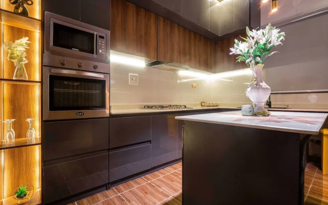 Jayjay Homes And Apartment