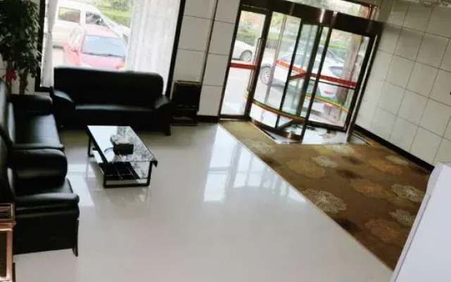 Linyi Xiangma Holiday Hotel