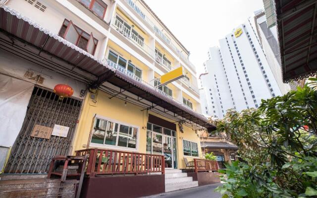 Bangkok Check Inn - Hostel