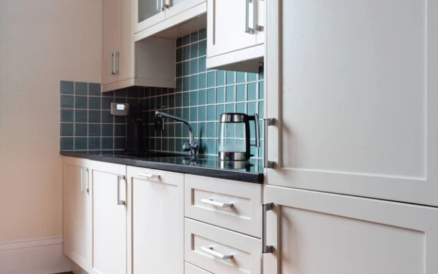 Stafford Terrace IV by Onefinestay