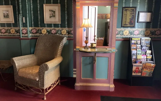 Hotel St. Nicholas