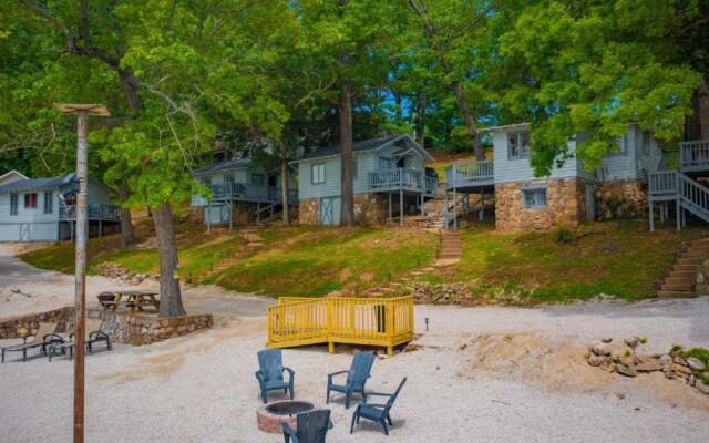 Lakeshore Fishing Cabin #5