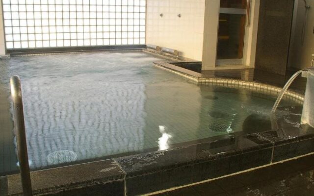 Higashiyama Onsen Maple Plaza