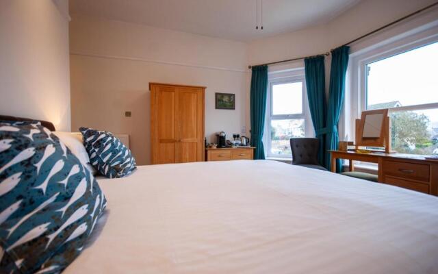 Westbury Lodge