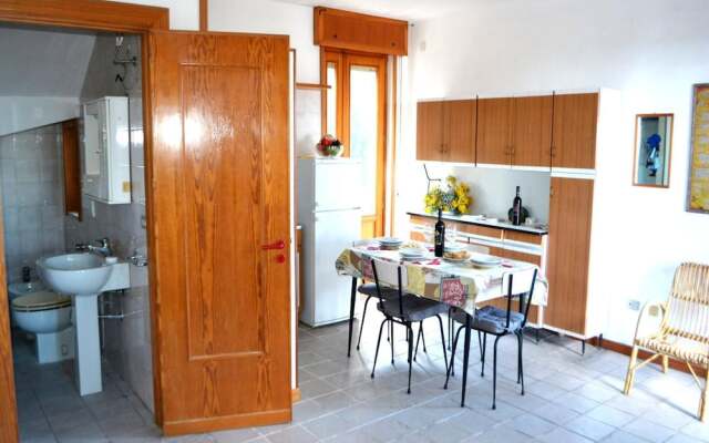 Villetta Carlotta Air conditioned House on two Levels in San Foca