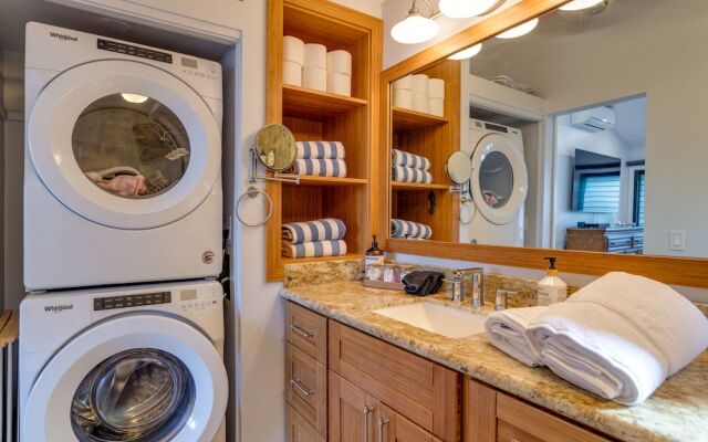 Wonderful Wailea Condo Lanai Water Views