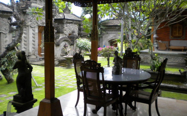 Taman Suci Suite & Villas