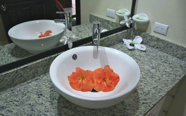 Tuanis Aparthotel
