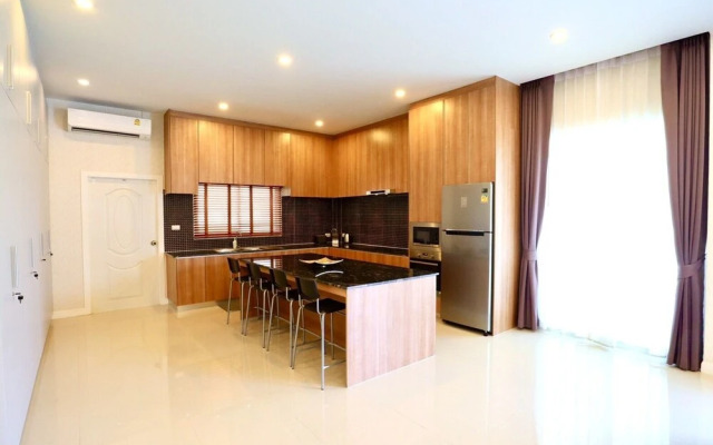 Luxury Pool Villa A10