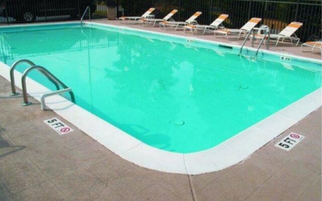 Ramada Columbia Fort Jackson Area