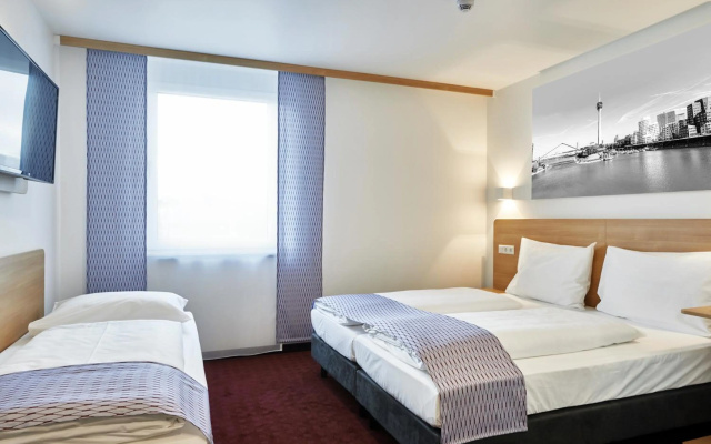 McDreams Hotel Düsseldorf-City