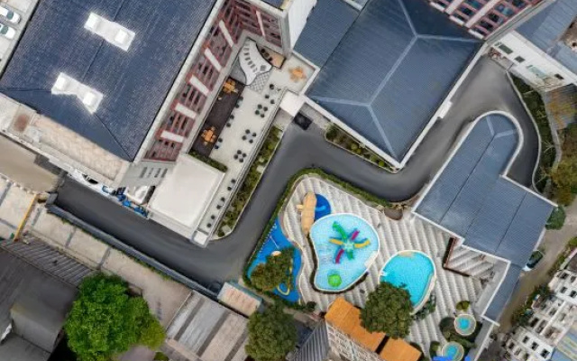 Mingzhi Shangchun Holiday Hotel - Dujiangyan Rongchuang Panda Valley Branch – Outside – Chengdu