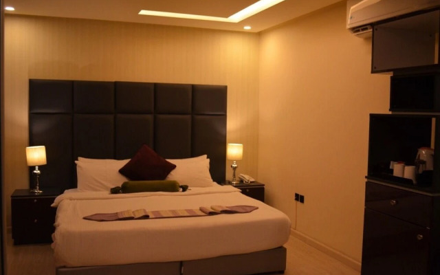 Noah Hotel