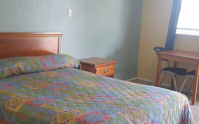 Catalina Motel