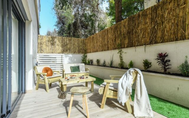 Spacious 3BR Apt w Garden Ramat Hasharon