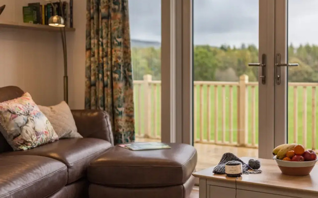 Scenic 2 Bedroom Karelia Lodge