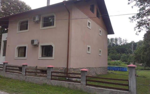 Kostina Guest House