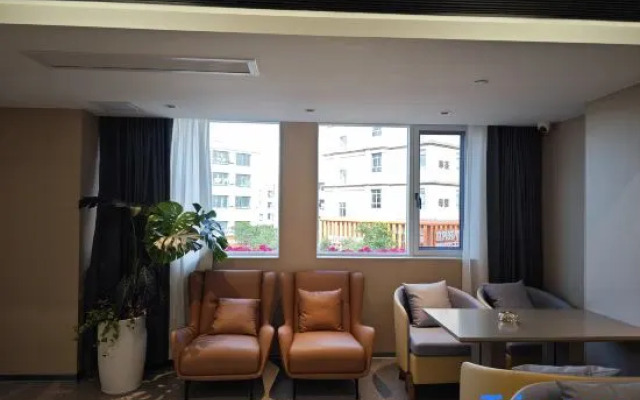 Manning Nanyang Hotel