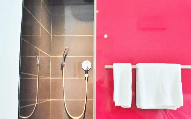 Zoom Inn Boutique Hotel - Danga Bay, Johor Bahru