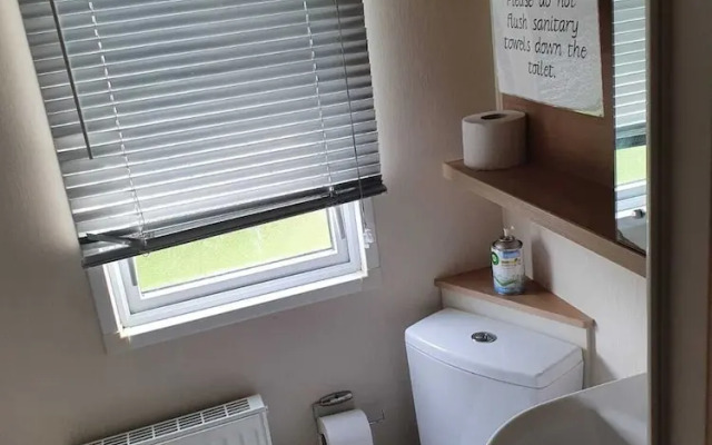 Stunning 3-bed Caravan in Clacton-on-sea