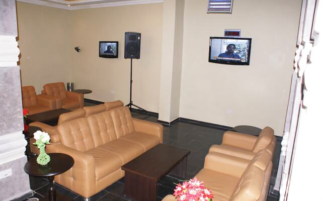 Richton Hotel & Suites