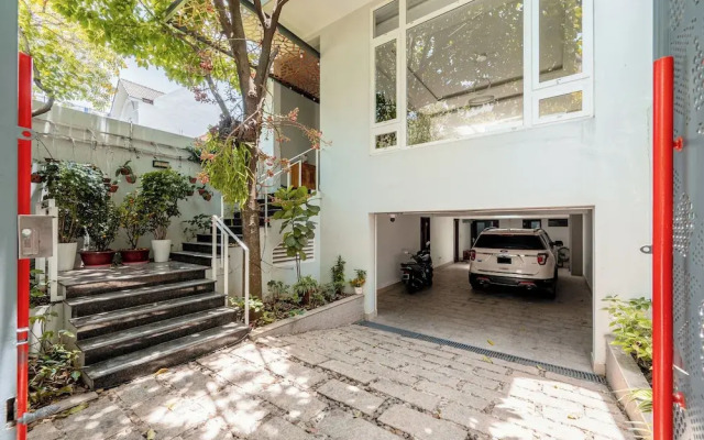 Thao Dien Garden Villa 5BR Luxury Oasis