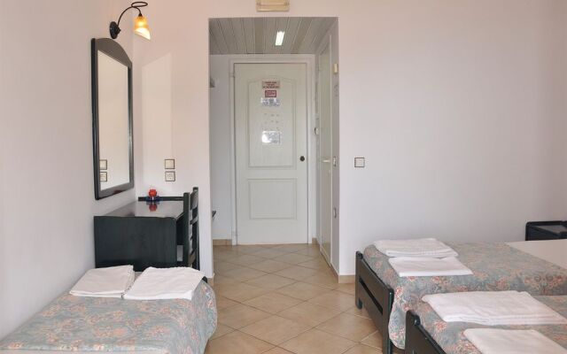 The Pink Palace Hotel & Hostel