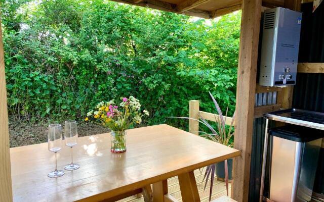 Tregantle Farm Eco Glampsite Super Safari Cabin