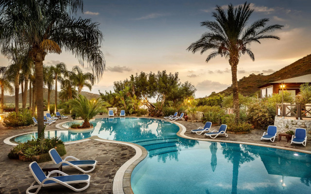 Cruccuris Resort Adults Only