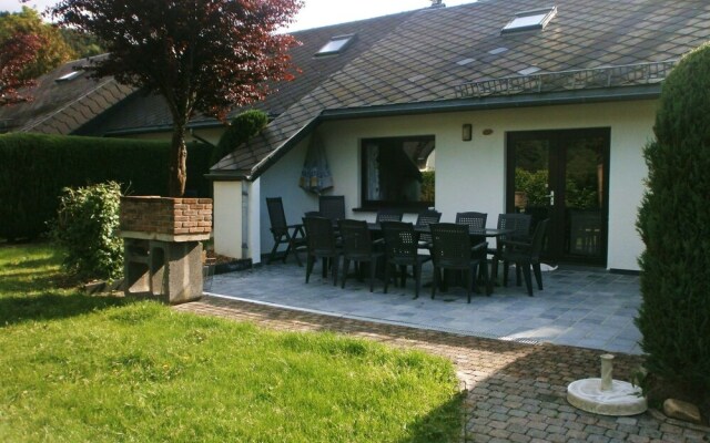 Tidy Holiday Home With Fire Place Close to Malmédy