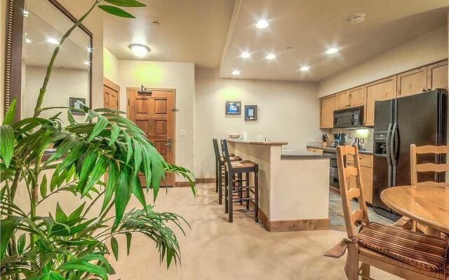 Timberline Lodge 2111