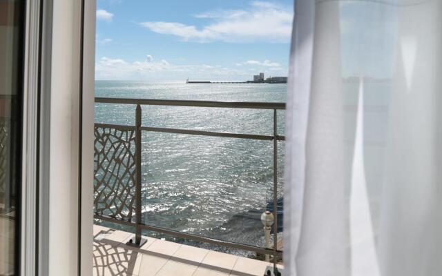 Hôtel & Spa Les Roches Noires