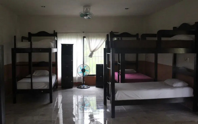 Hotel Tunich Naj & Hostal