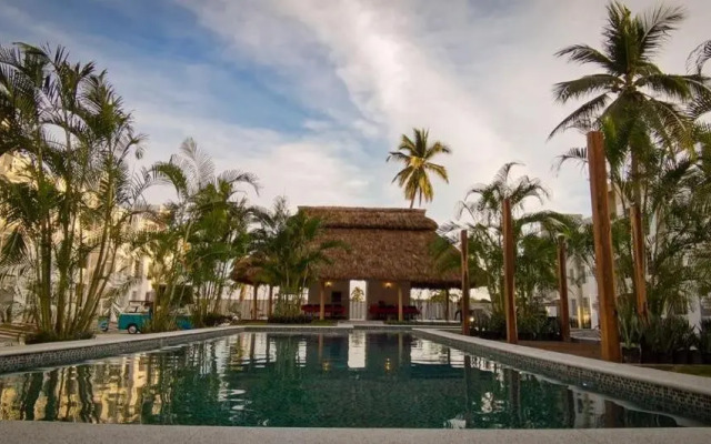 NUEVO ¡Hermoso departamento amueblado con alberca!