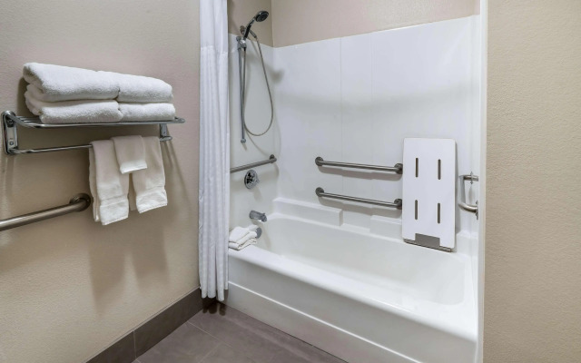 Best Western Plus Kalispell/Glacier Park West Hotel & Suites