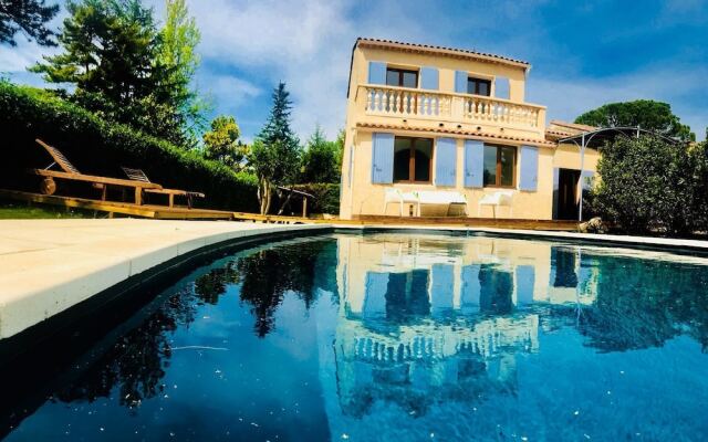 Maison Familiale Tout Confort