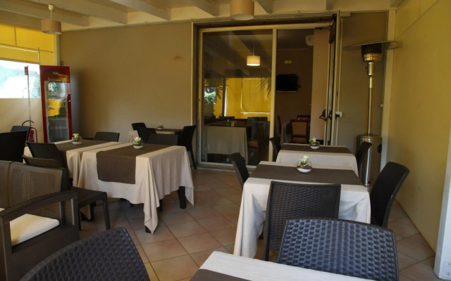 Hotel Sogni D'Oro Airport