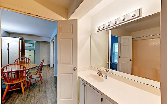 703 Kure Beach - 4 Br Home
