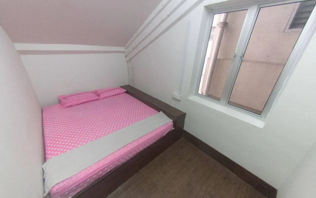 Step Inn Guest House