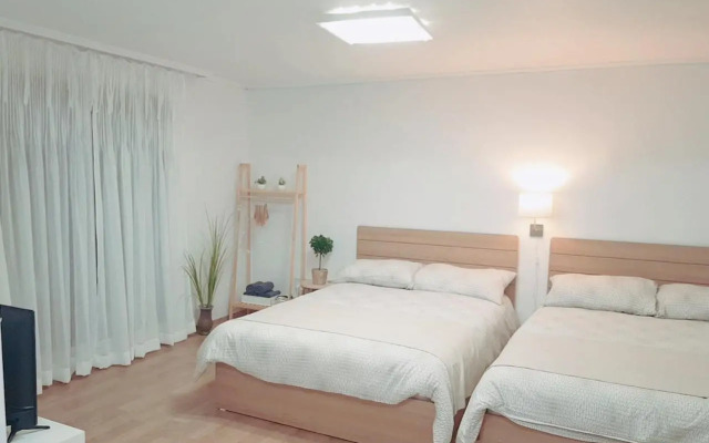 Hongdae House